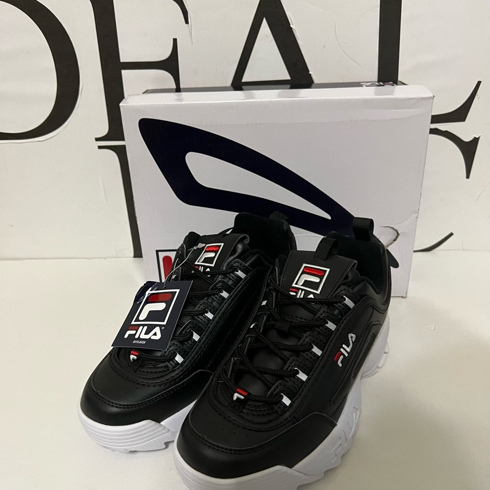 Fila black/white ray tracer kids multiple sizes